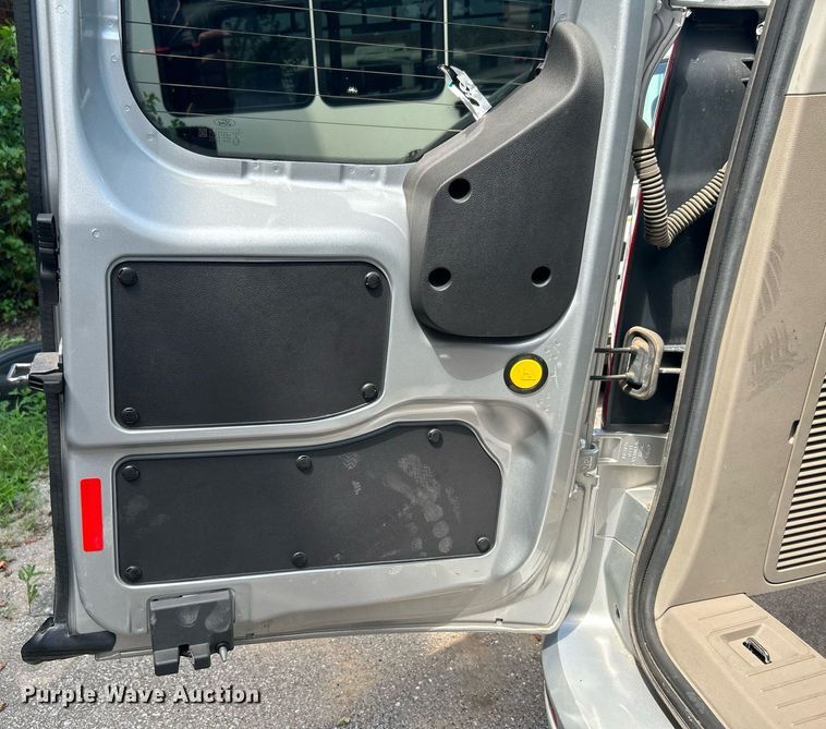 image for item LE9574 2017 Ford Transit Connect  van