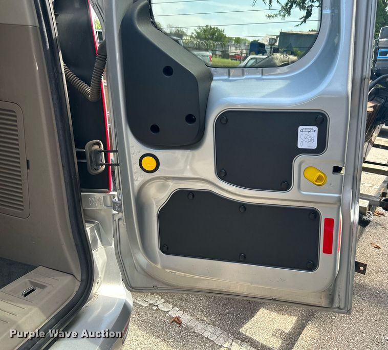 image for item LE9574 2017 Ford Transit Connect  van