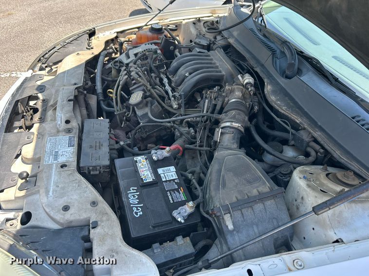 image for item LE9575 2002 Ford Taurus