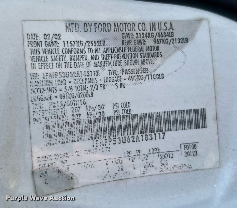 image for item LE9575 2002 Ford Taurus