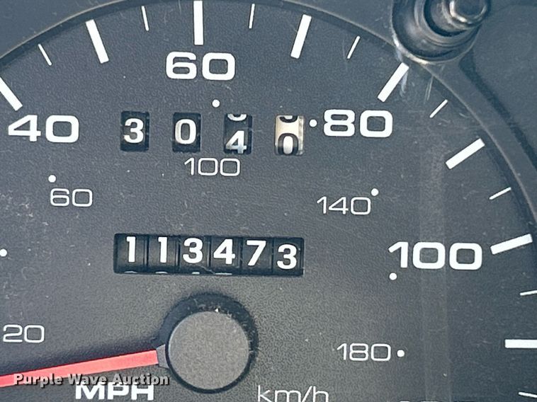 image for item LE9577 2003 Ford Taurus