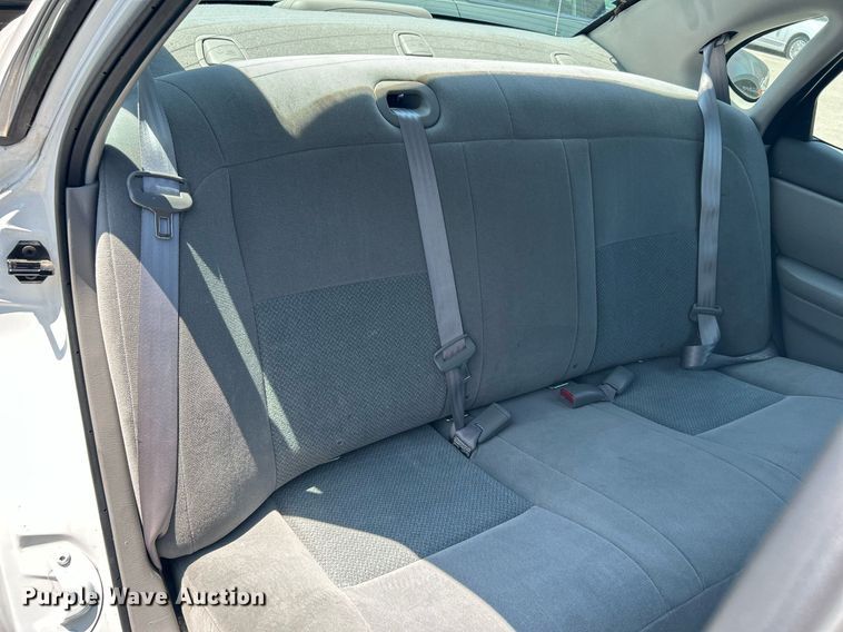 image for item LE9577 2003 Ford Taurus