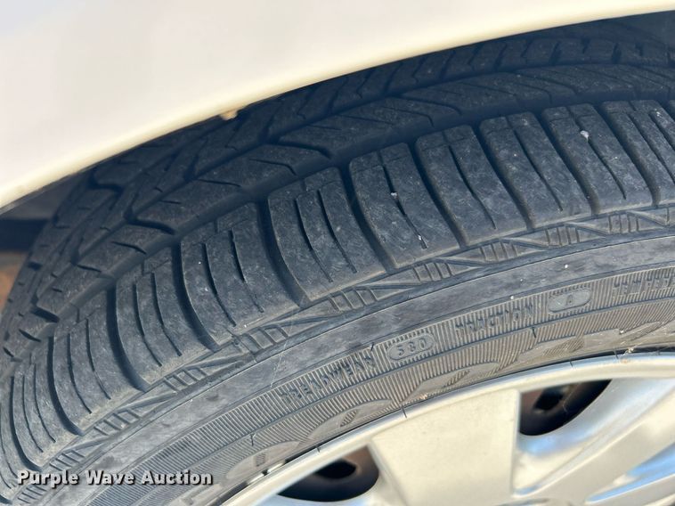 image for item LE9577 2003 Ford Taurus