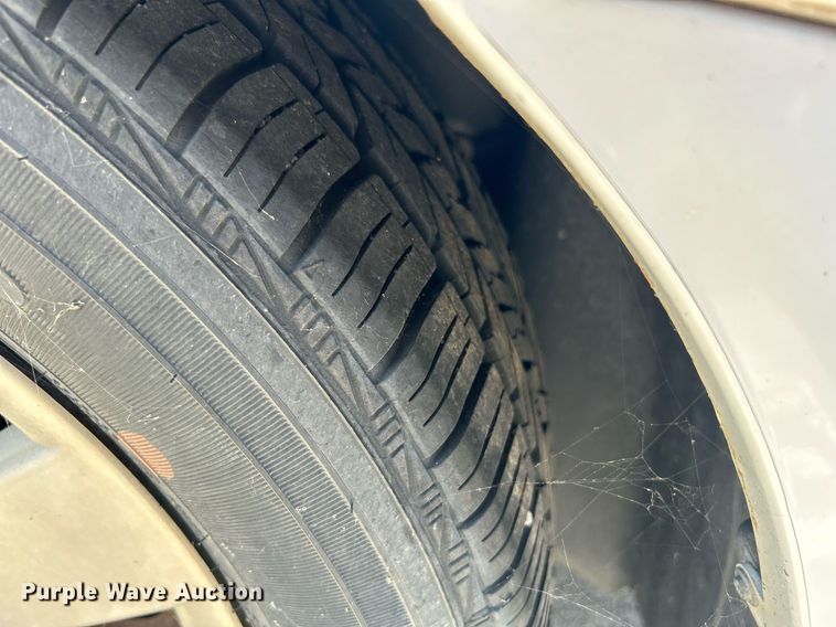 image for item LE9577 2003 Ford Taurus