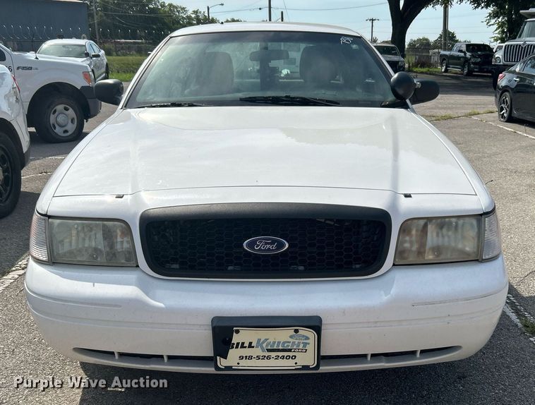 image for item LE9579 2011 Ford Crown Victoria Police Interceptor
