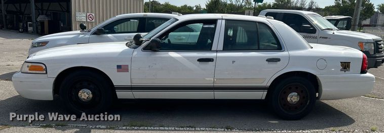 image for item LE9579 2011 Ford Crown Victoria Police Interceptor