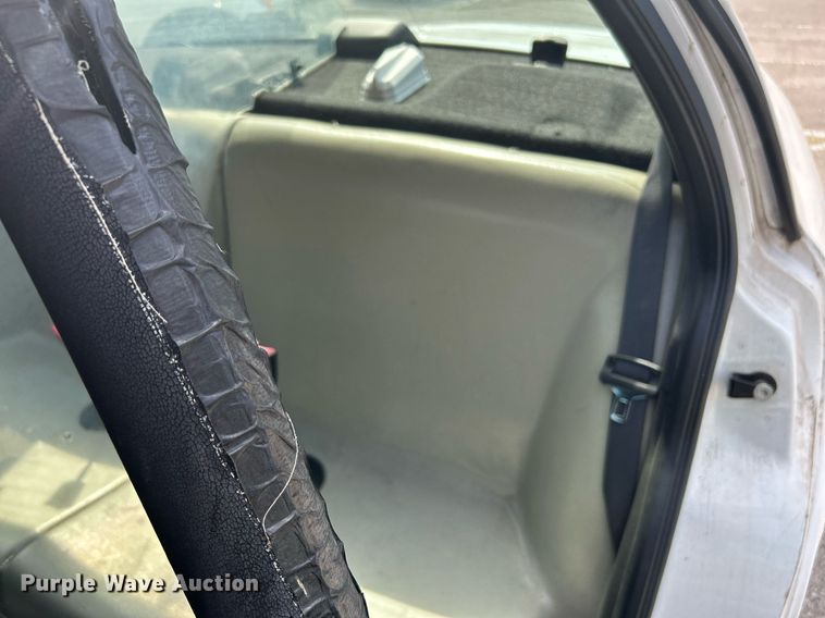 image for item LE9579 2011 Ford Crown Victoria Police Interceptor