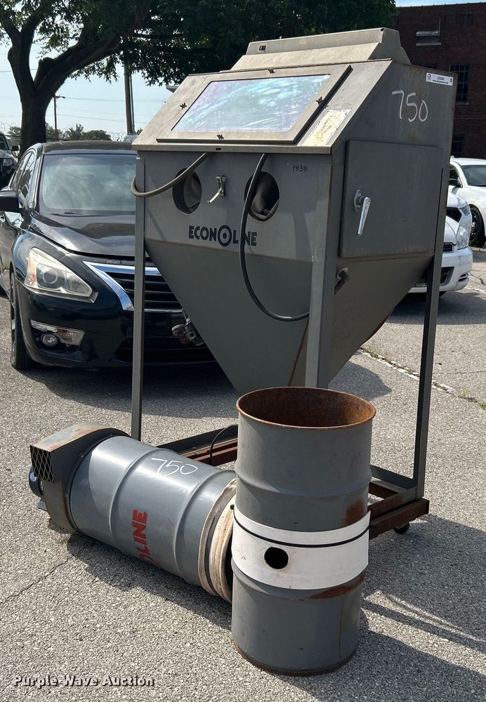 image for item LE9580 Econoline  sand blaster