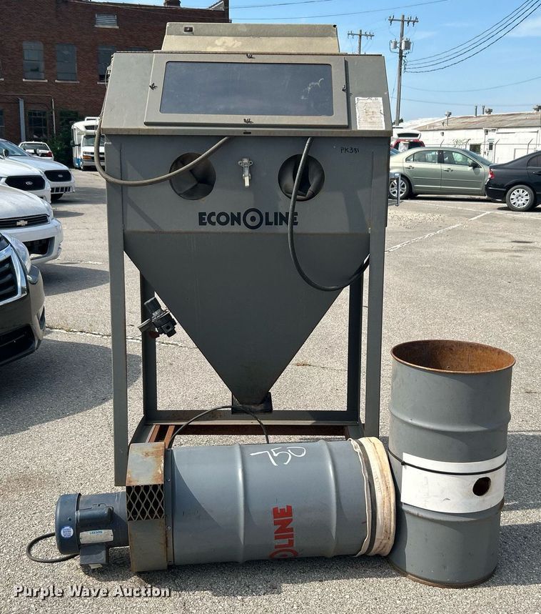 image for item LE9580 Econoline  sand blaster