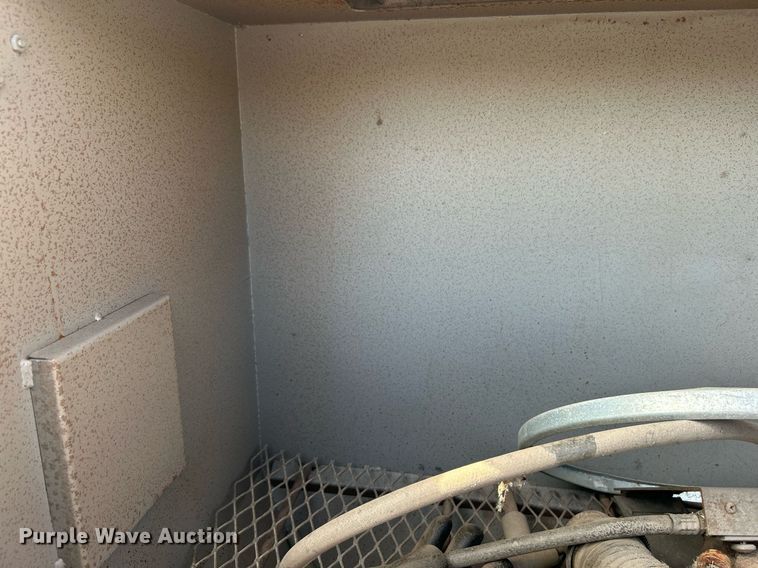 image for item LE9580 Econoline  sand blaster