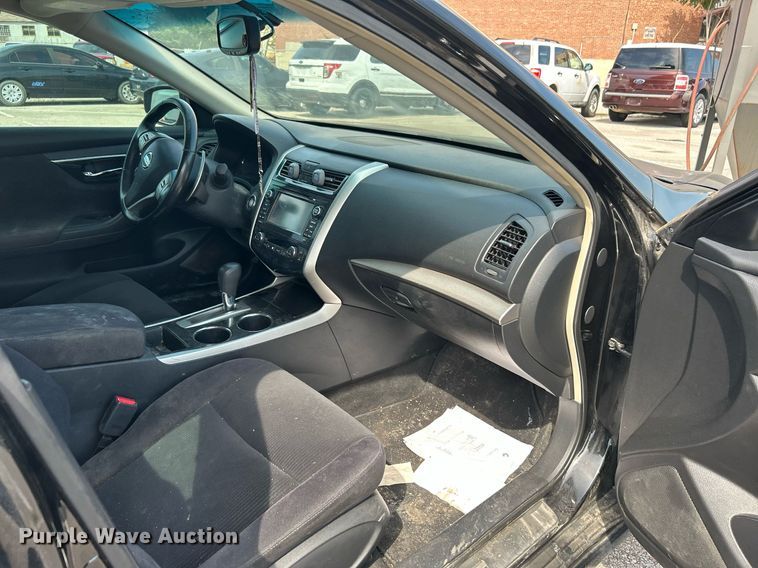 image for item LE9581 2013 Nissan Altima
