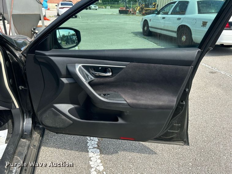 image for item LE9581 2013 Nissan Altima