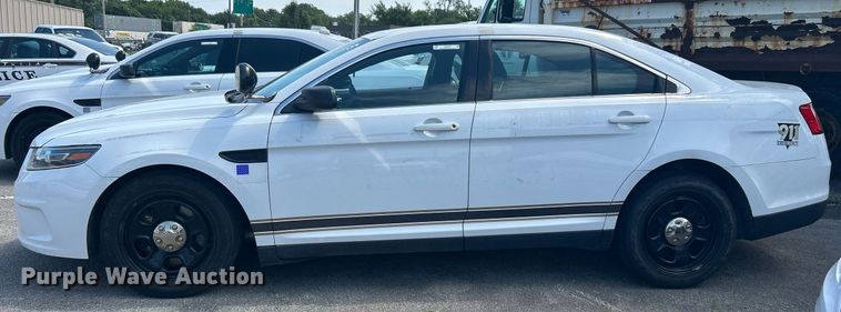 image for item LE9584 2016 Ford Taurus Police Interceptor