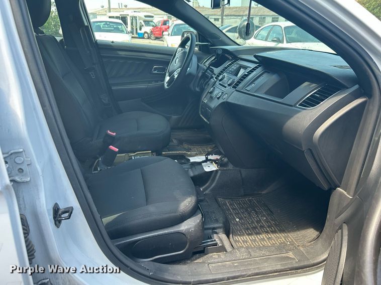 image for item LE9584 2016 Ford Taurus Police Interceptor