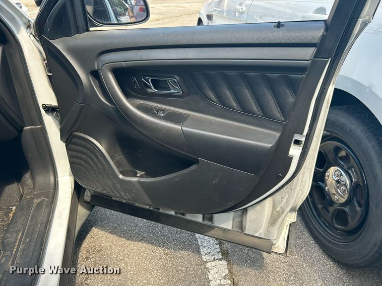 image for item LE9584 2016 Ford Taurus Police Interceptor