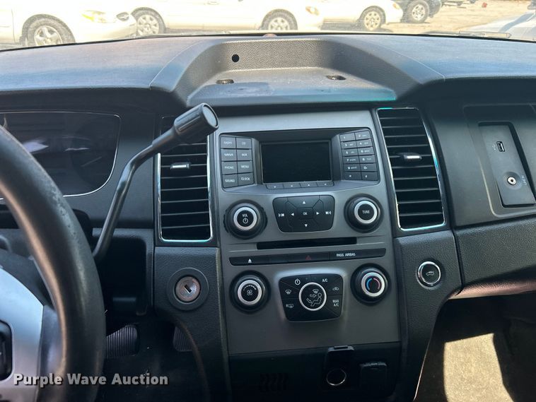 image for item LE9586 2014 Ford Taurus Police Interceptor