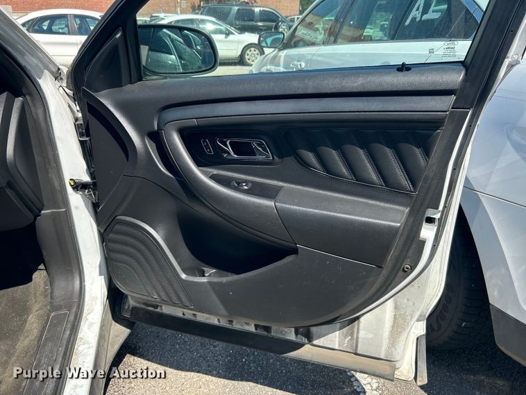 image for item LE9586 2014 Ford Taurus Police Interceptor