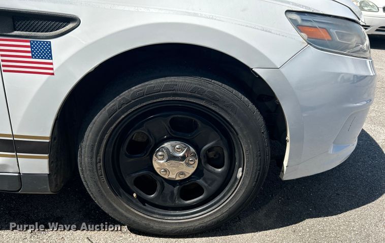 image for item LE9586 2014 Ford Taurus Police Interceptor
