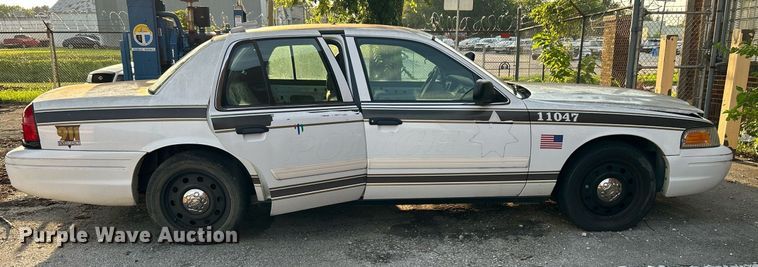 image for item LE9587 2011 Ford Crown Victoria Police Interceptor