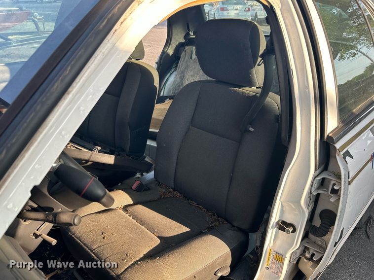 image for item LE9587 2011 Ford Crown Victoria Police Interceptor