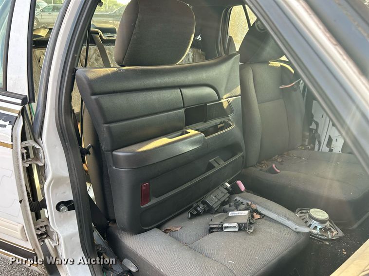 image for item LE9587 2011 Ford Crown Victoria Police Interceptor