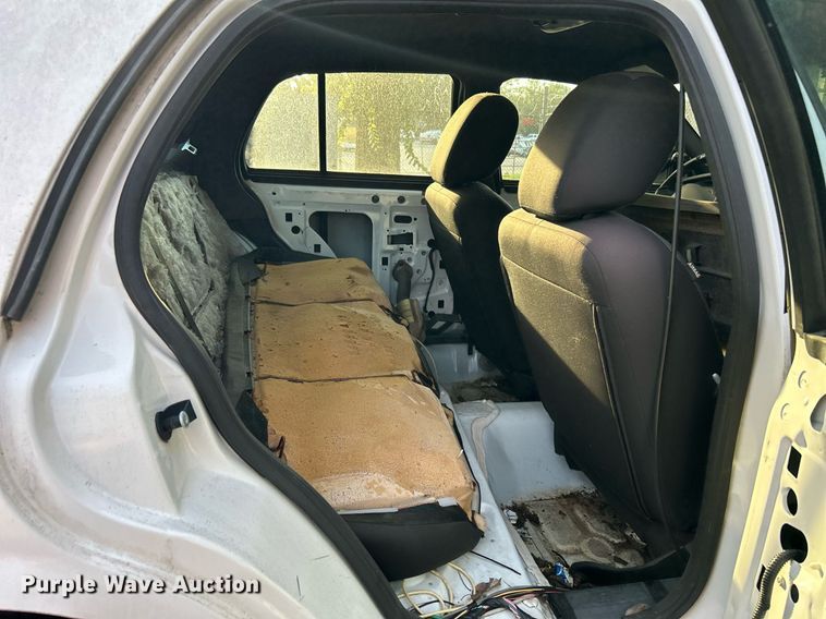 image for item LE9587 2011 Ford Crown Victoria Police Interceptor