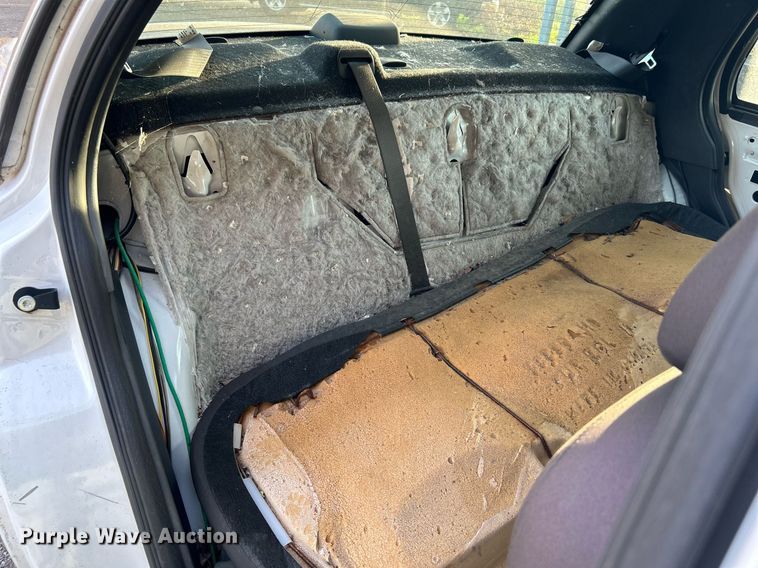 image for item LE9587 2011 Ford Crown Victoria Police Interceptor