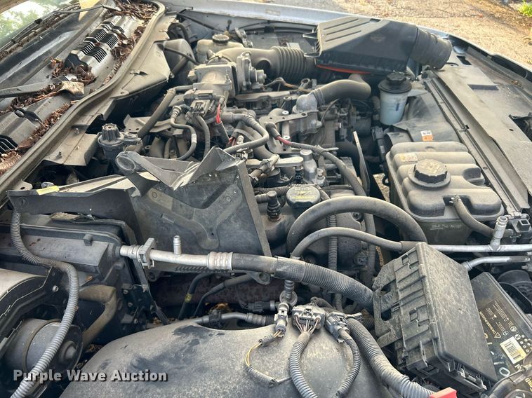 image for item LE9587 2011 Ford Crown Victoria Police Interceptor