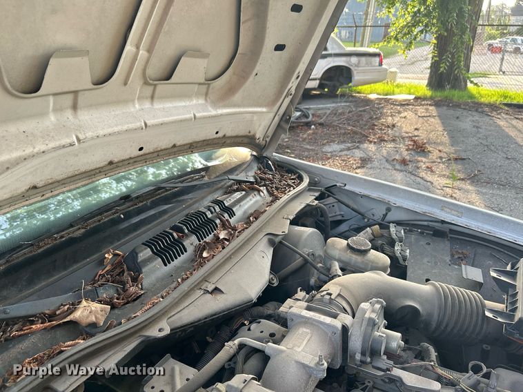 image for item LE9587 2011 Ford Crown Victoria Police Interceptor