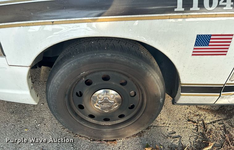 image for item LE9587 2011 Ford Crown Victoria Police Interceptor