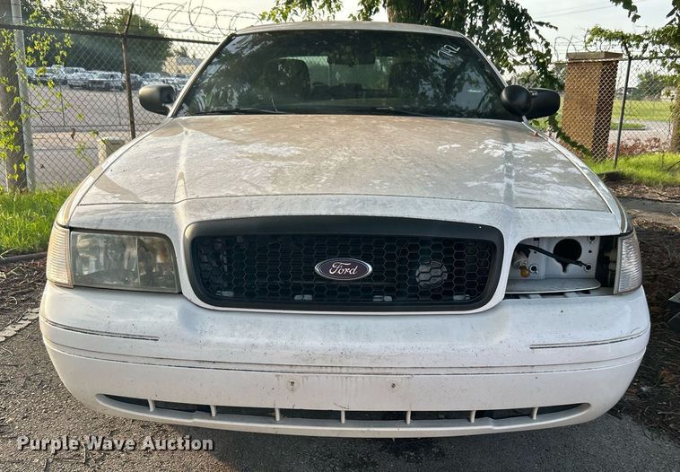 image for item LE9588 2011 Ford Crown Victoria Police Interceptor