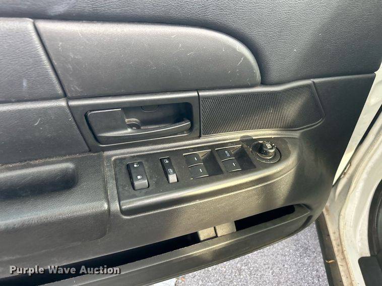 image for item LE9588 2011 Ford Crown Victoria Police Interceptor