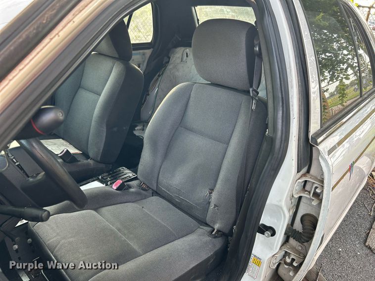 image for item LE9588 2011 Ford Crown Victoria Police Interceptor