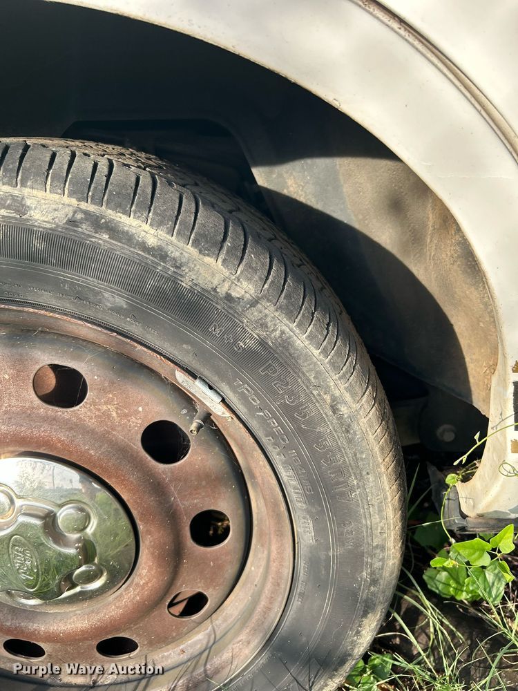 image for item LE9588 2011 Ford Crown Victoria Police Interceptor