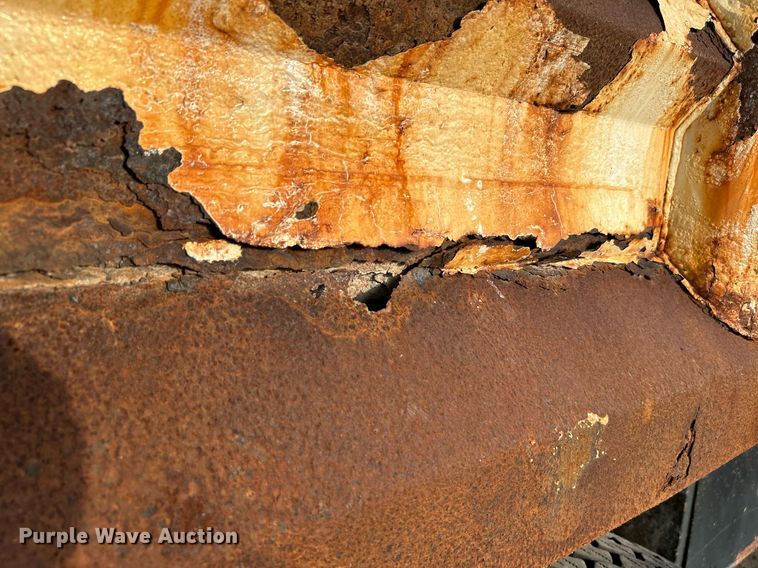 image for item LE9589 2008 International 7400  dump truck