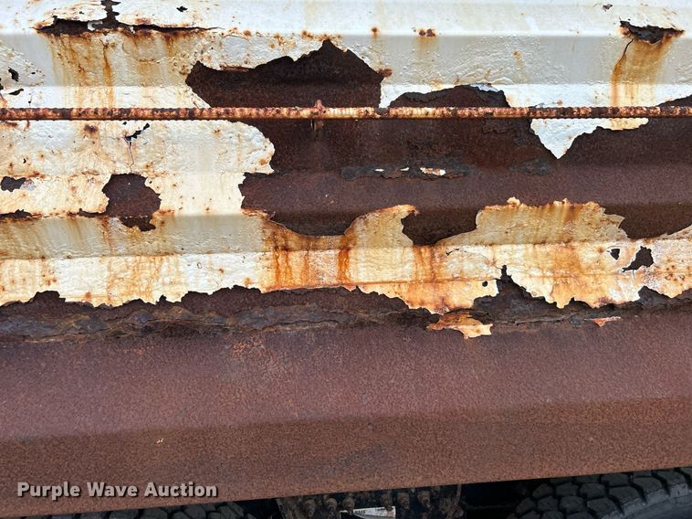 image for item LE9589 2008 International 7400  dump truck