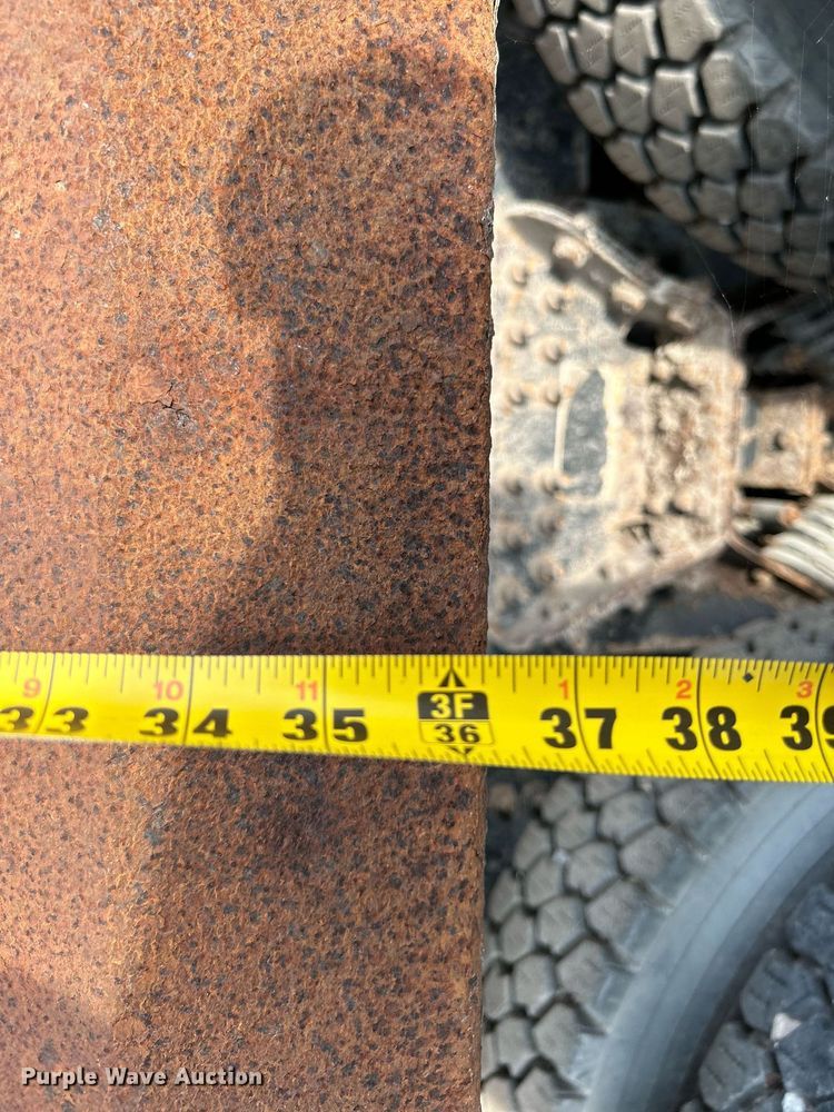 image for item LE9589 2008 International 7400  dump truck