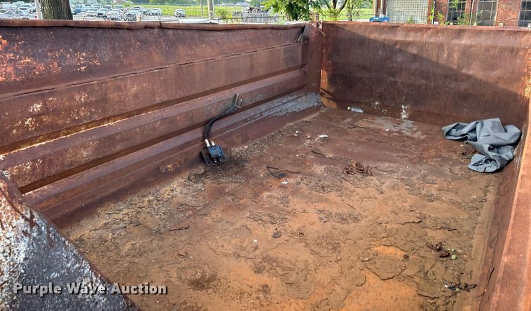 image for item LE9589 2008 International 7400  dump truck