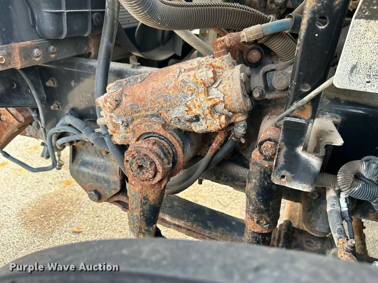 image for item LE9589 2008 International 7400  dump truck