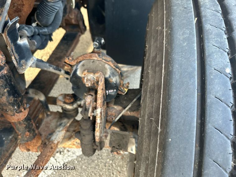 image for item LE9589 2008 International 7400  dump truck