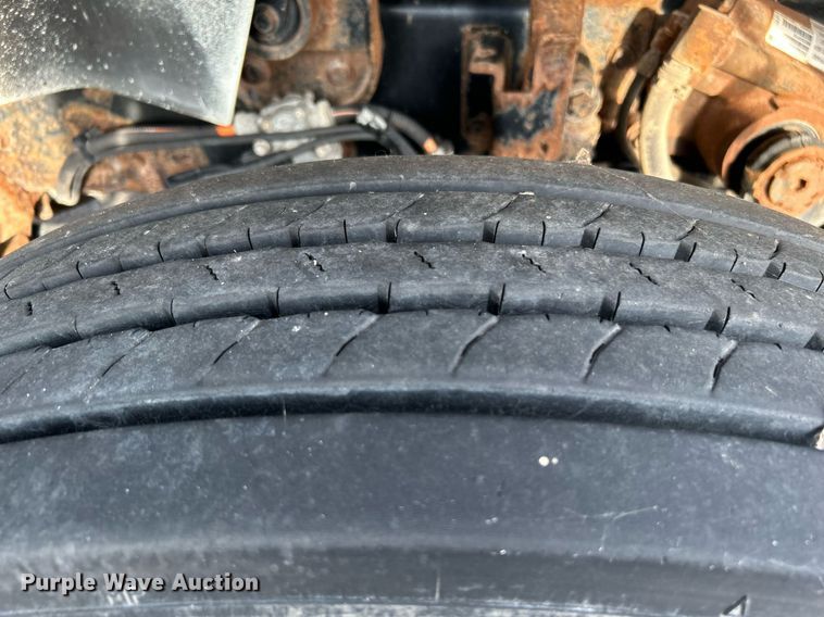 image for item LE9589 2008 International 7400  dump truck