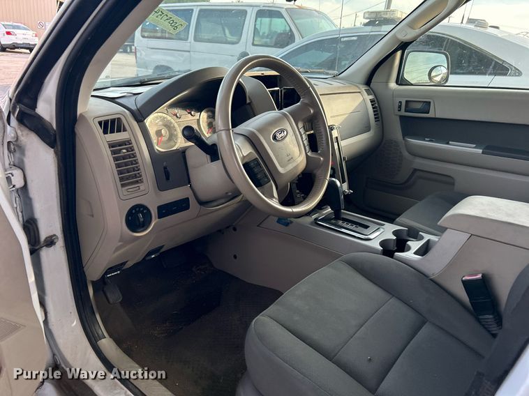 image for item LE9590 2009 Ford Escape Hybrid  SUV