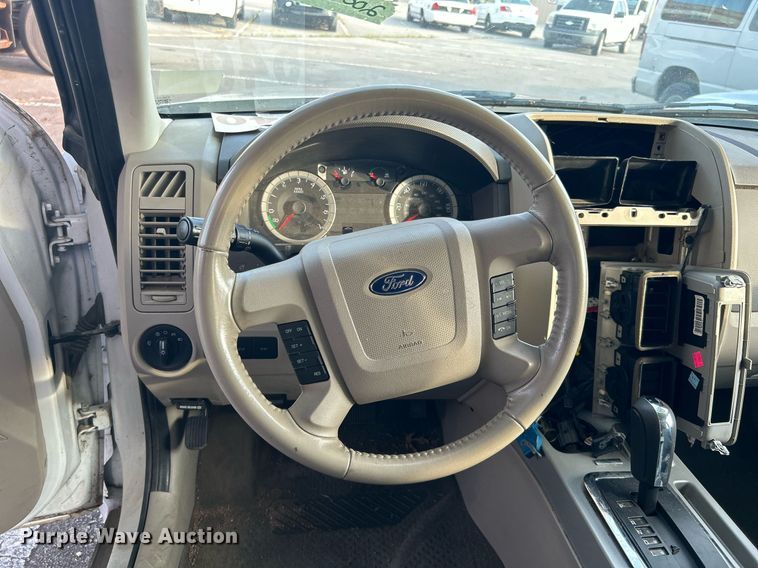 image for item LE9590 2009 Ford Escape Hybrid  SUV