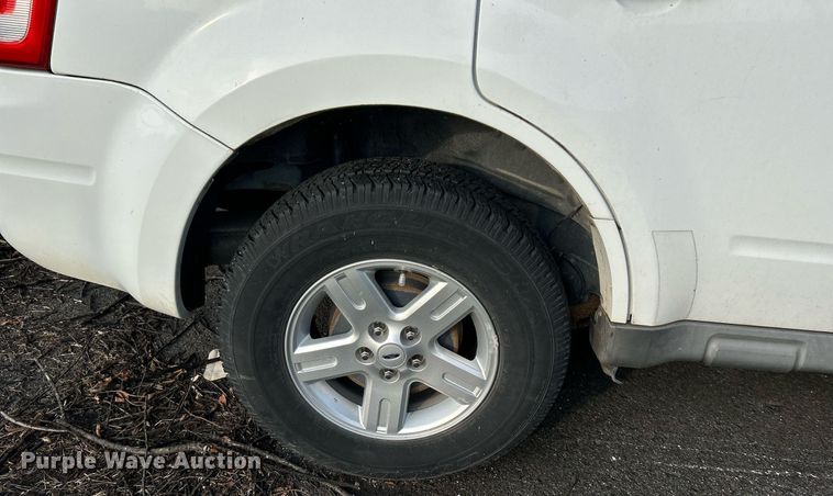 image for item LE9590 2009 Ford Escape Hybrid  SUV