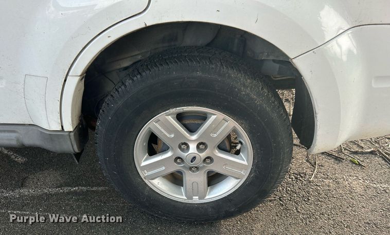 image for item LE9590 2009 Ford Escape Hybrid  SUV