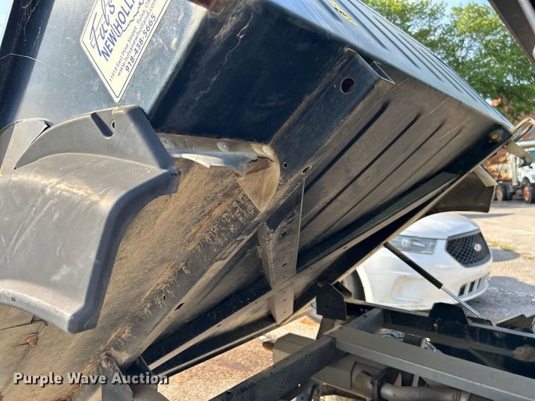 image for item LE9593 2011 Cub Cadet  utility vehicle