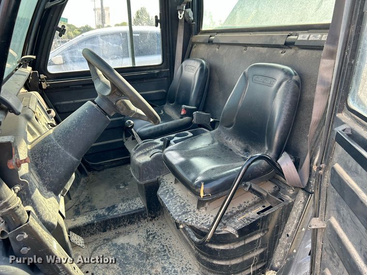 image for item LE9593 2011 Cub Cadet  utility vehicle