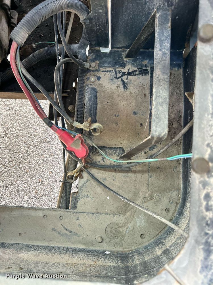 image for item LE9593 2011 Cub Cadet  utility vehicle