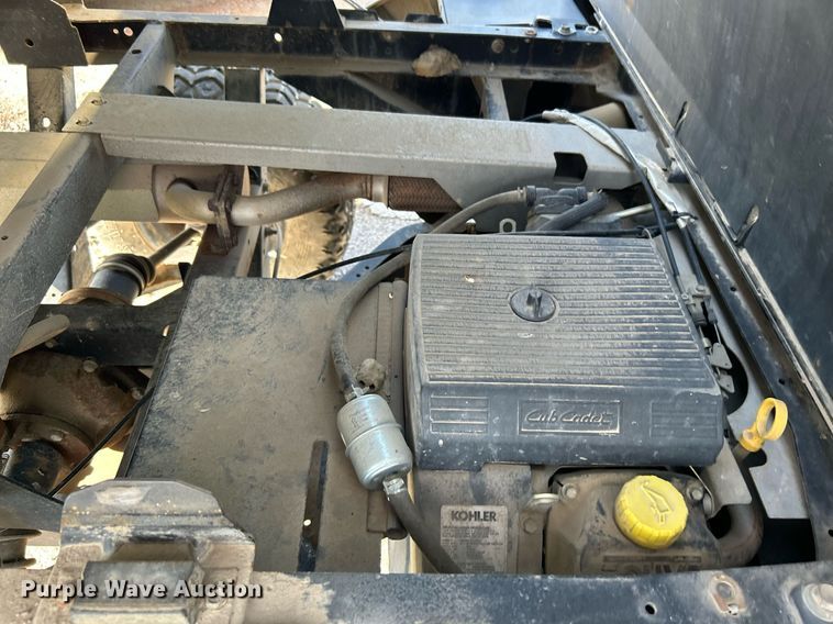 image for item LE9593 2011 Cub Cadet  utility vehicle