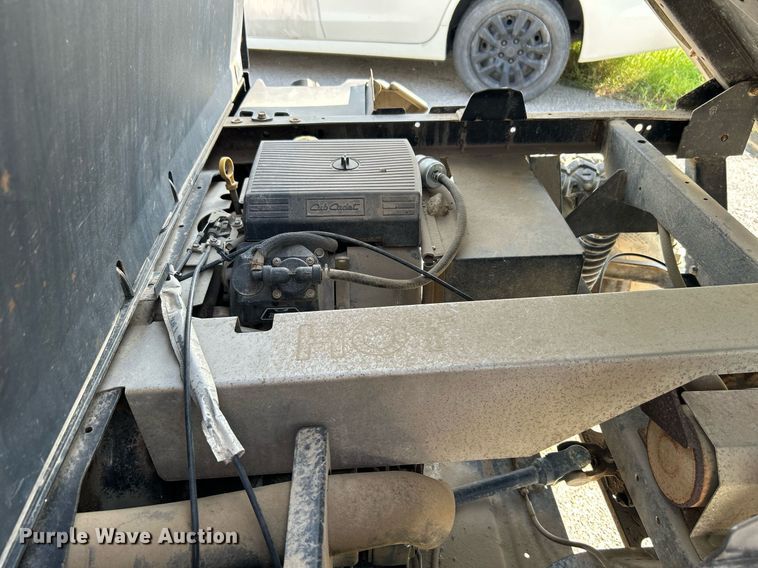 image for item LE9593 2011 Cub Cadet  utility vehicle